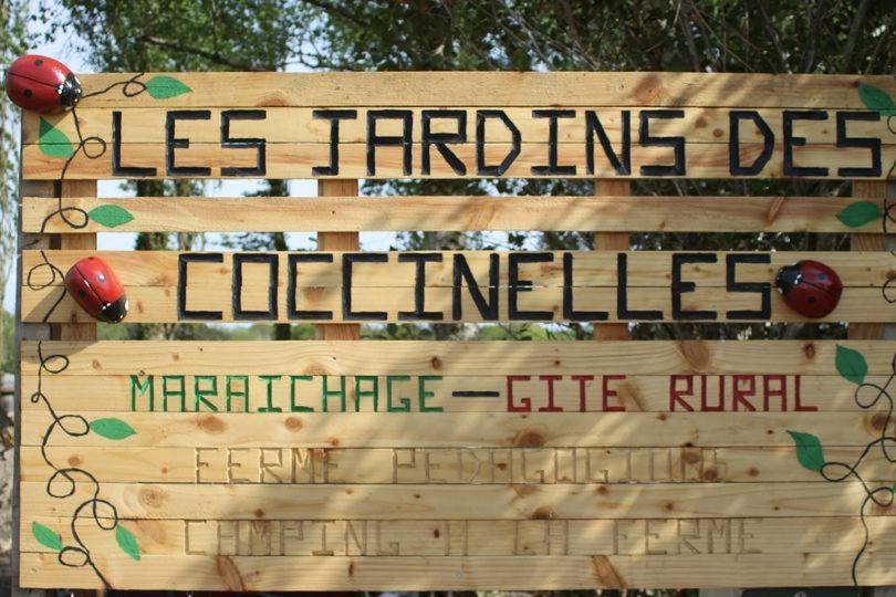 Les Jardins Des Coccinelles Vila Les Portes du Coglais Exterior foto